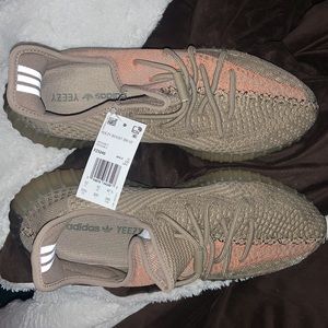 Yeezy 350 Sand Taupe